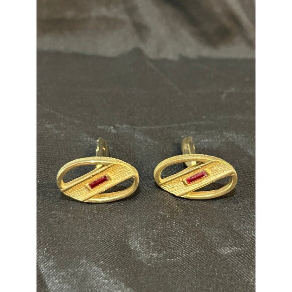 Swank Gold Tone Ruby Red Lucite Cufflinks Cuff Links - Picture 1 of 2
